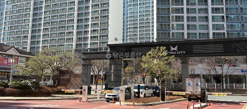 경상남도 창원시 마산회원구 양덕동 아파트 사진 1