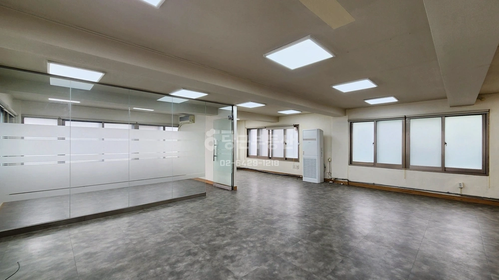서울특별시 강남구 논현동 사무실 사진 1