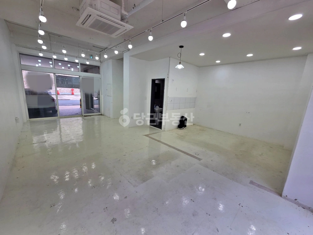 대구광역시 수성구 두산동 상가 사진 1