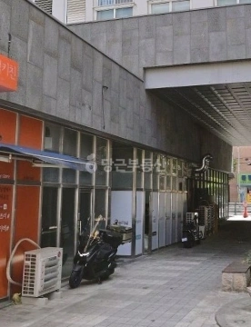 경기도 성남시 중원구 성남동 상가 사진 1