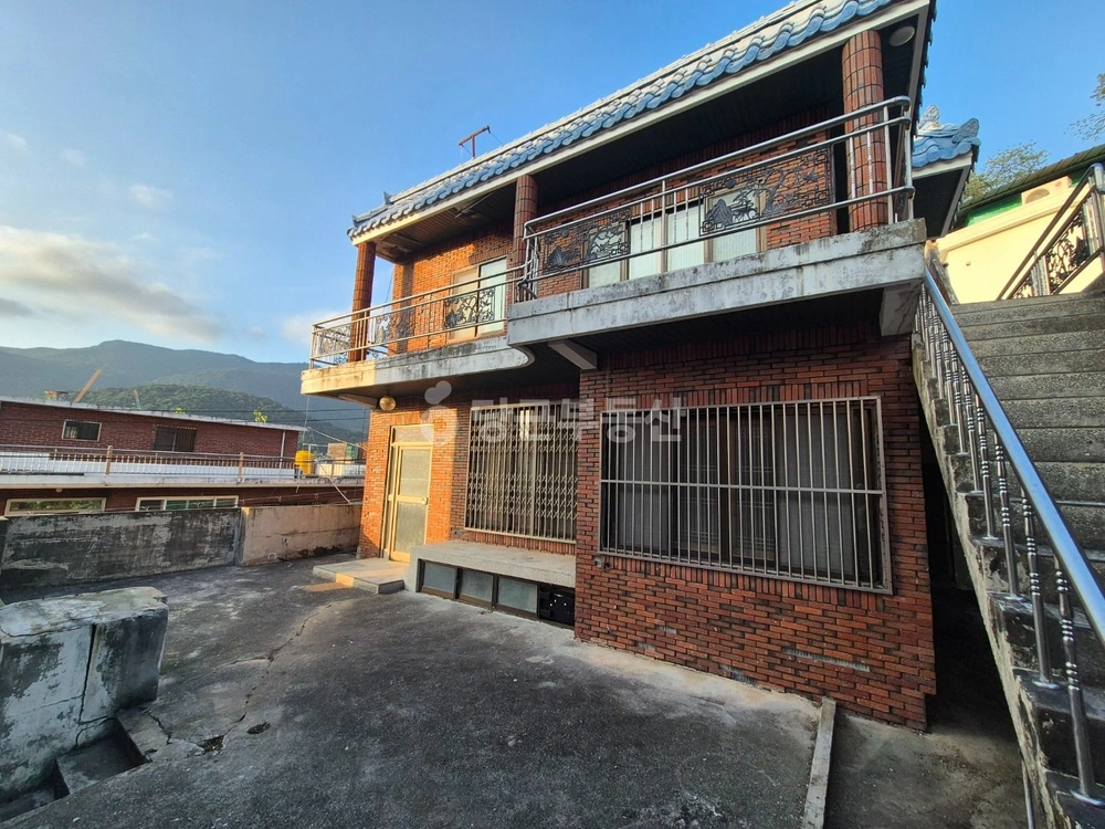 경상남도 창원시 진해구 제황산동 단독/전원주택 사진 1