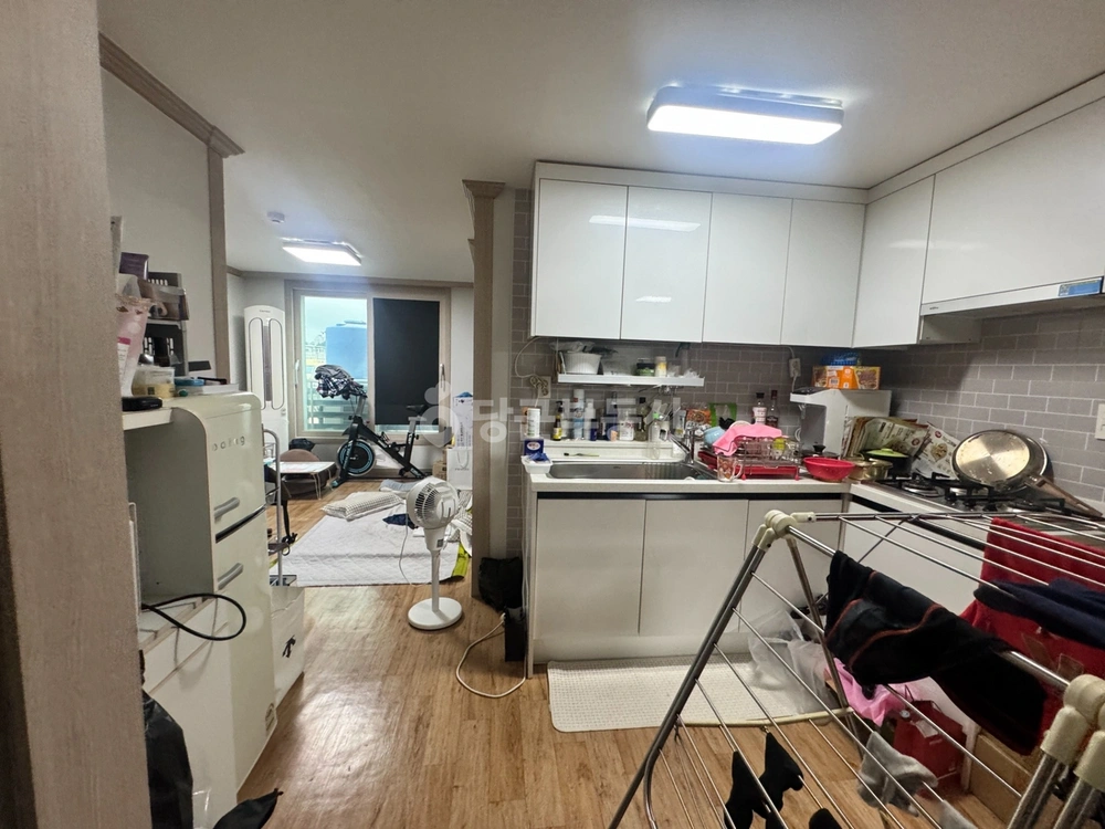 부산광역시 동래구 온천동 아파트 사진 1
