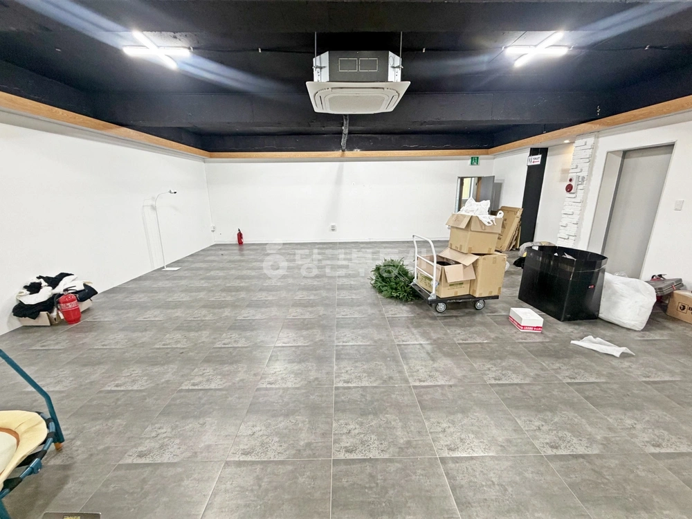 부산광역시 동래구 사직동 상가 사진 1