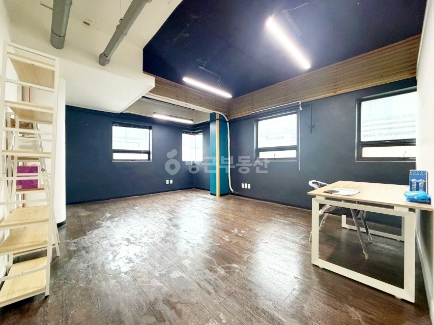 서울특별시 강남구 역삼동 사무실 사진 1