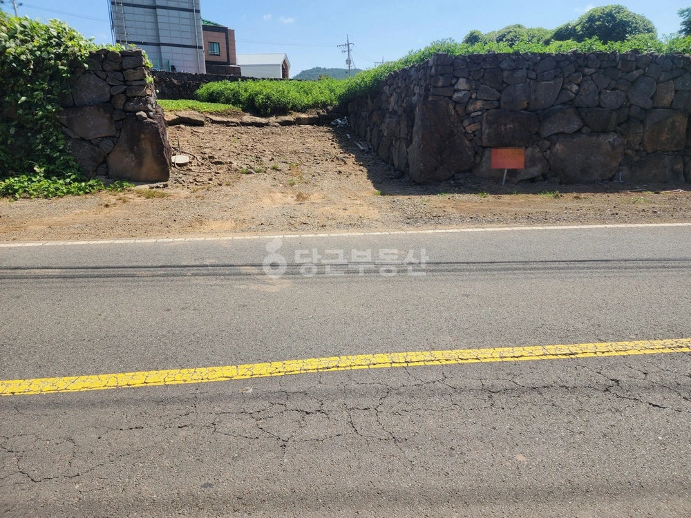 제주특별자치도 제주시 애월읍 토지 사진 1