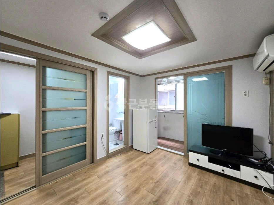 대전광역시 서구 용문동 원룸 사진 1