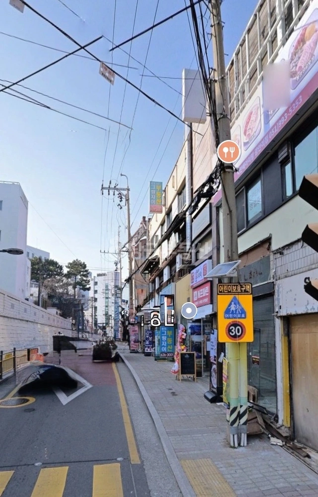 부산광역시 수영구 남천동 상가 사진 1