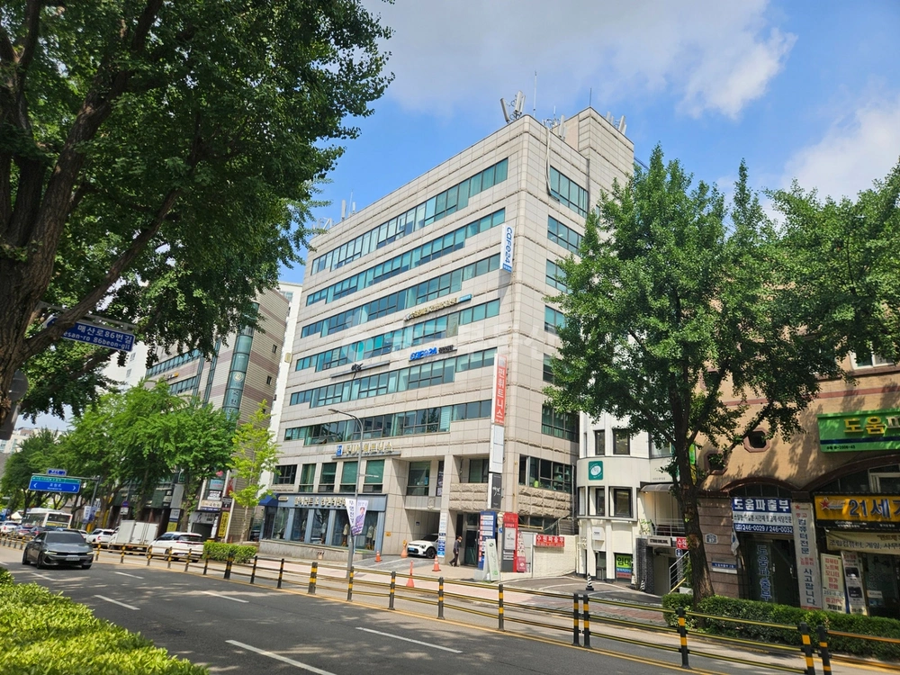 경기도 수원시 팔달구 매산로3가 사무실 사진 1