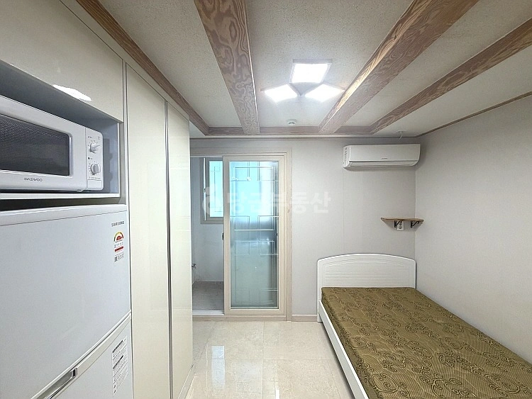 대전광역시 서구 월평동 원룸 사진 1