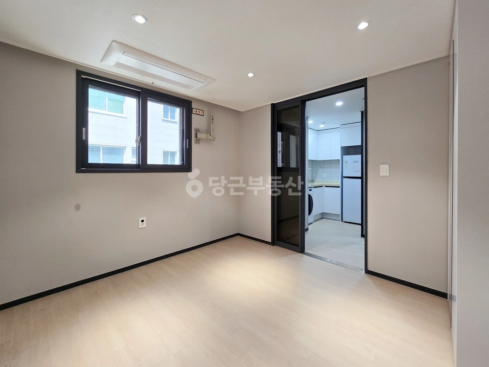 부산광역시 남구 대연동 원룸 사진 1