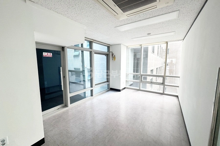 서울특별시 강남구 역삼동 사무실 사진 1