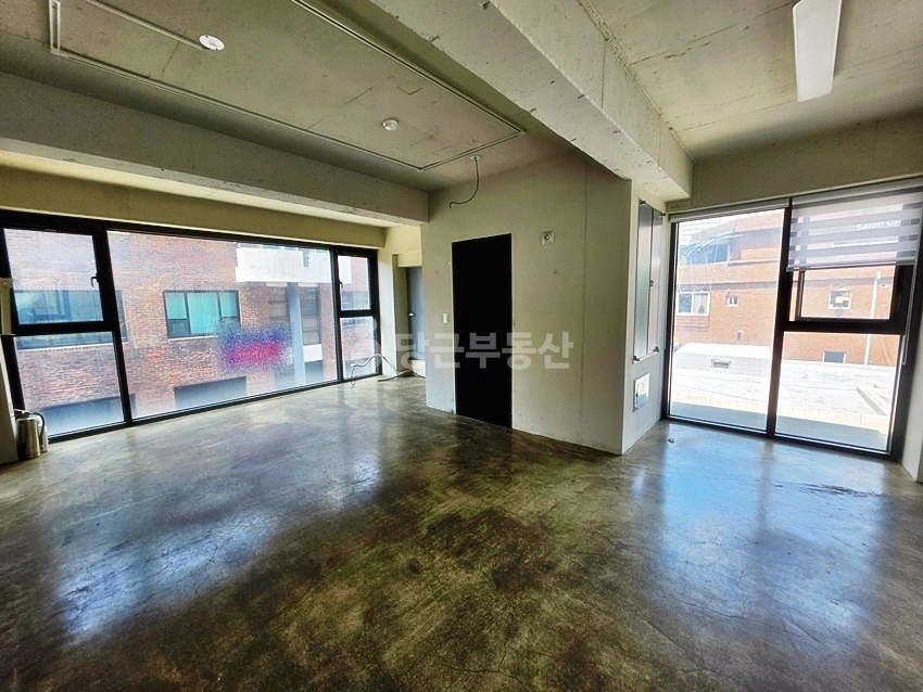 서울특별시 마포구 서교동 상가 사진 1