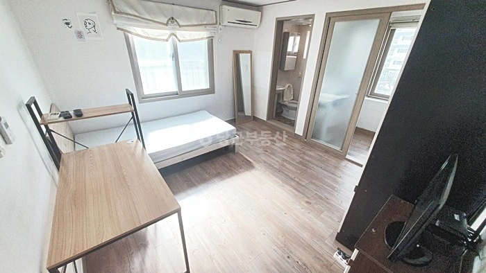 부산광역시 연제구 거제동 원룸 사진 1