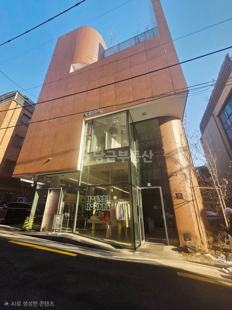 서울특별시 용산구 한남동 상가 사진 1