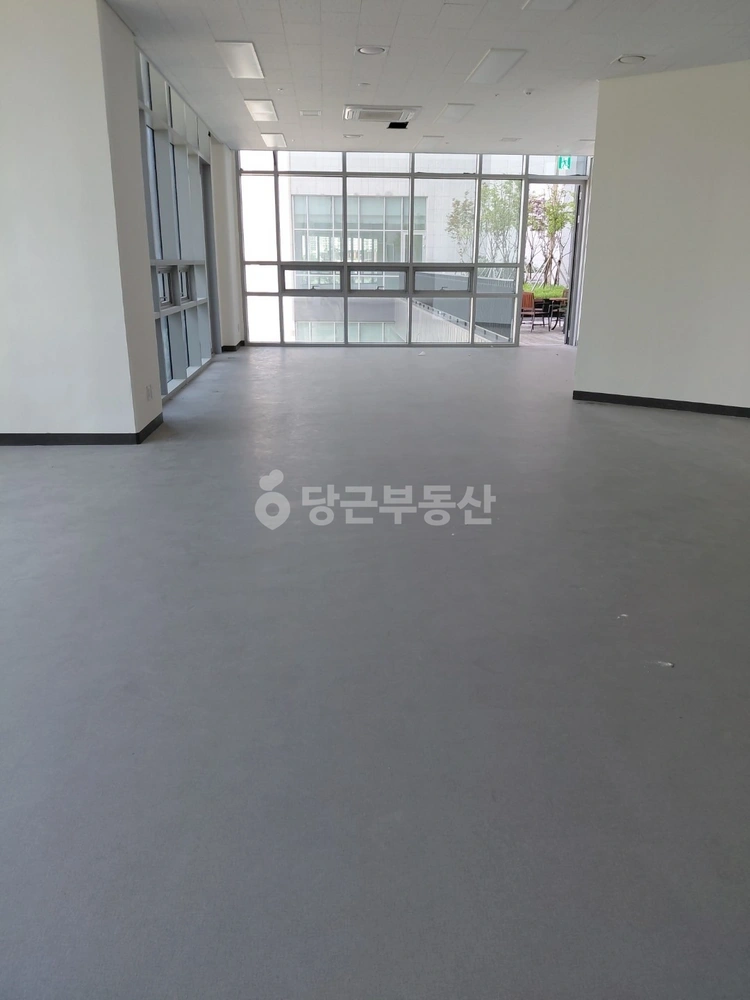 인천광역시 연수구 송도동 상가 사진 1