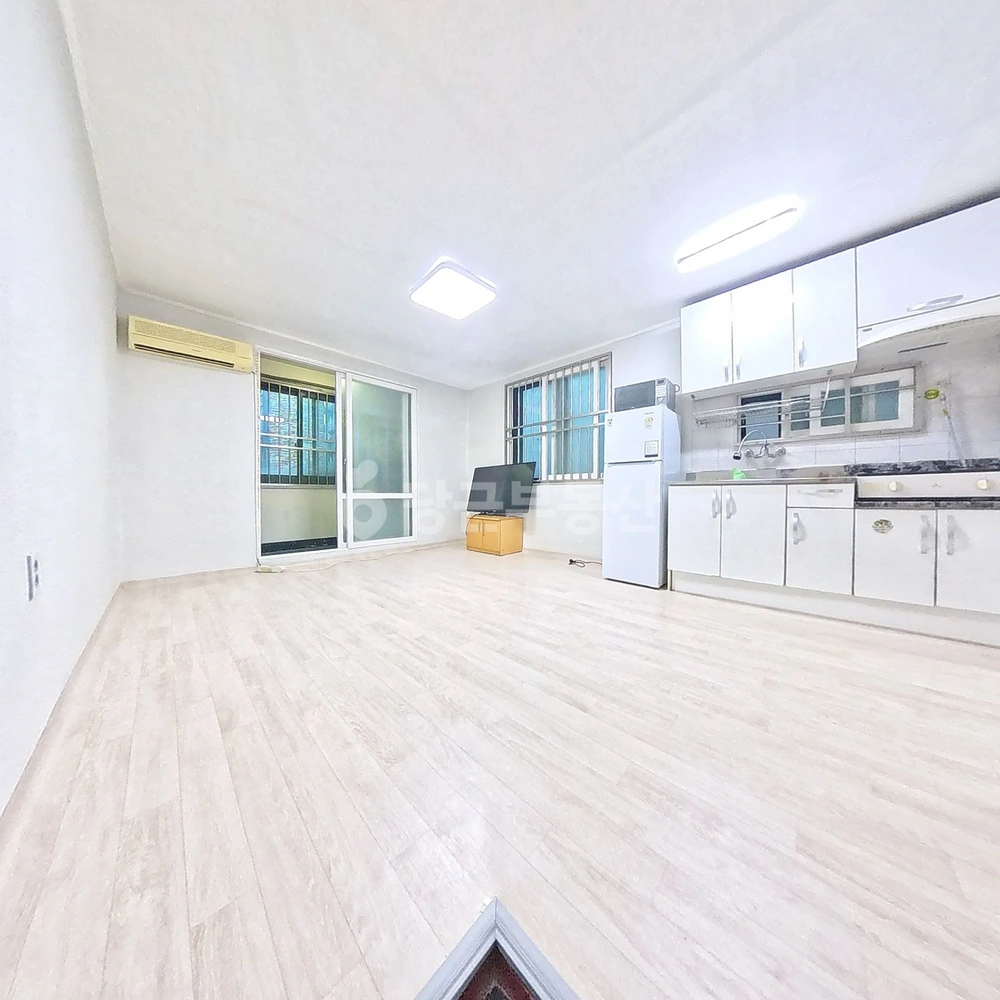 대전광역시 서구 탄방동 원룸 사진 1
