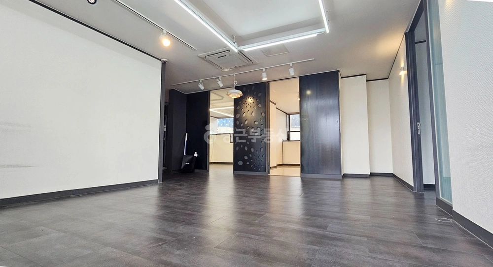 서울특별시 강남구 논현동 상가 사진 1