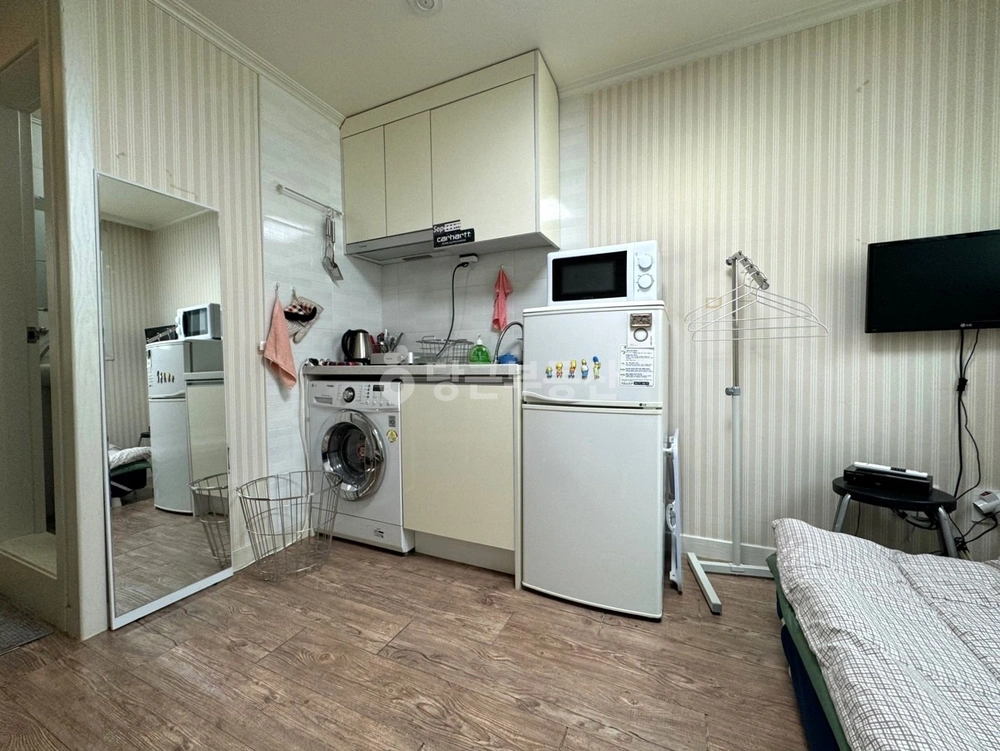 서울특별시 마포구 서교동 원룸 사진 1
