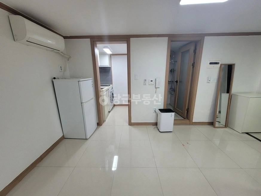 서울특별시 서대문구 창천동 원룸 사진 1