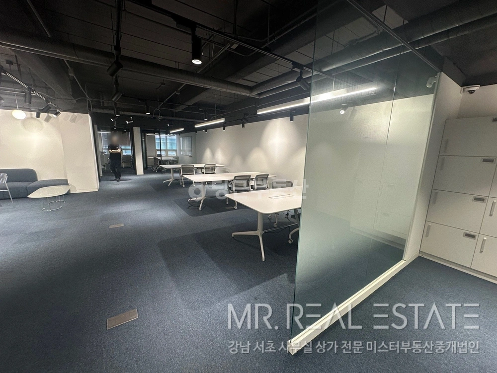 서울특별시 강남구 논현동 사무실 사진 1