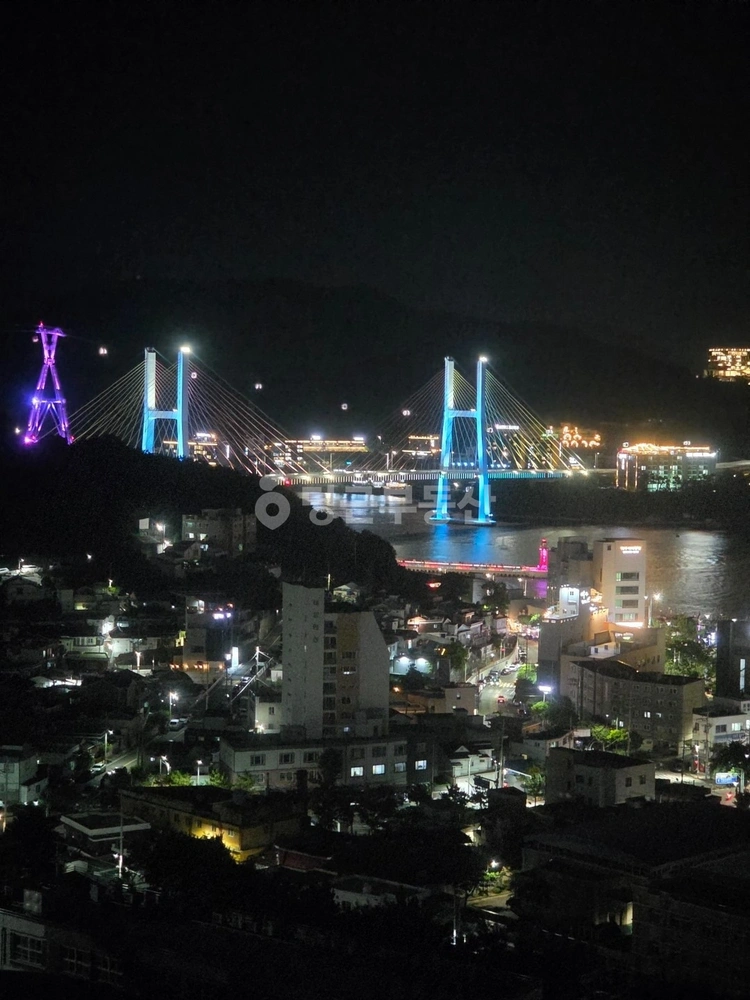 전남광주통합특별시 여수시 관문동 아파트 사진 1