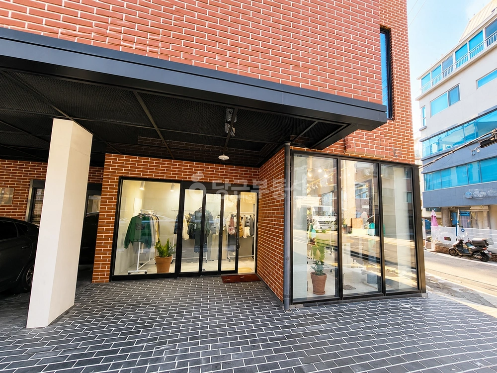 서울특별시 강남구 역삼동 상가 사진 1