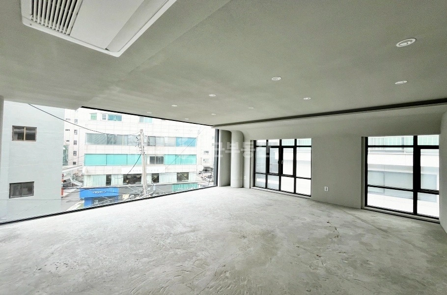 서울특별시 강남구 신사동 사무실 사진 1