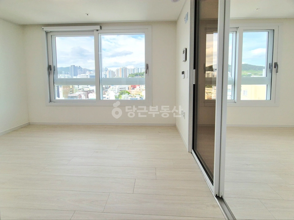 부산광역시 동래구 수안동 오피스텔 사진 1