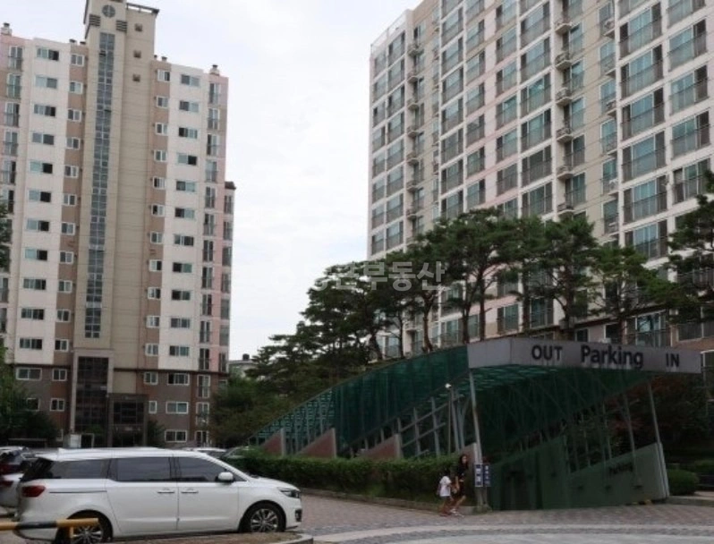 경기도 수원시 권선구 오목천동 아파트 사진 1