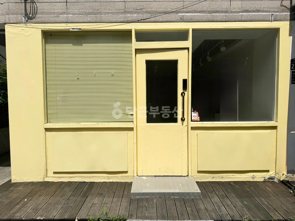 대전광역시 유성구 어은동 상가 사진 1