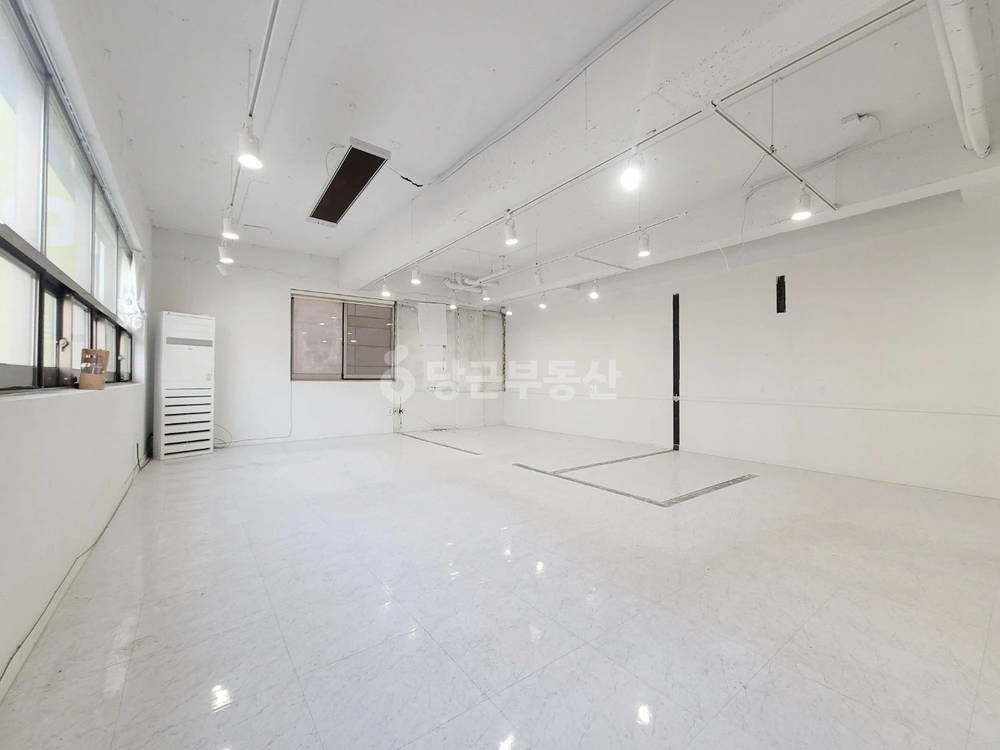 대전광역시 서구 탄방동 상가 사진 1