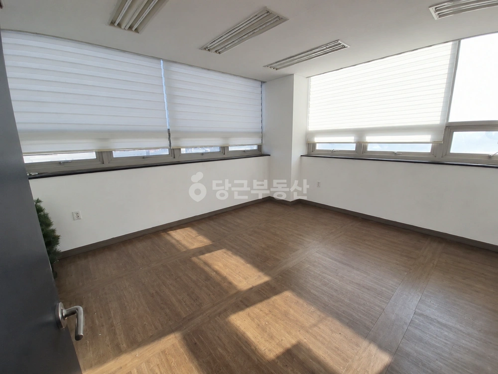 경기도 고양시 일산동구 정발산동 상가 사진 1