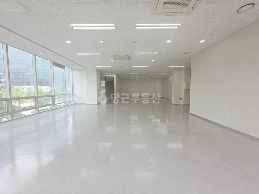 서울특별시 금천구 가산동 상가 사진 1