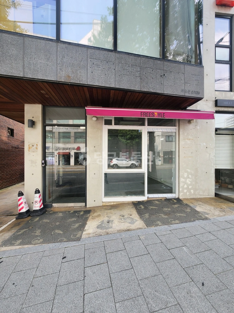 서울특별시 마포구 서교동 상가 사진 1
