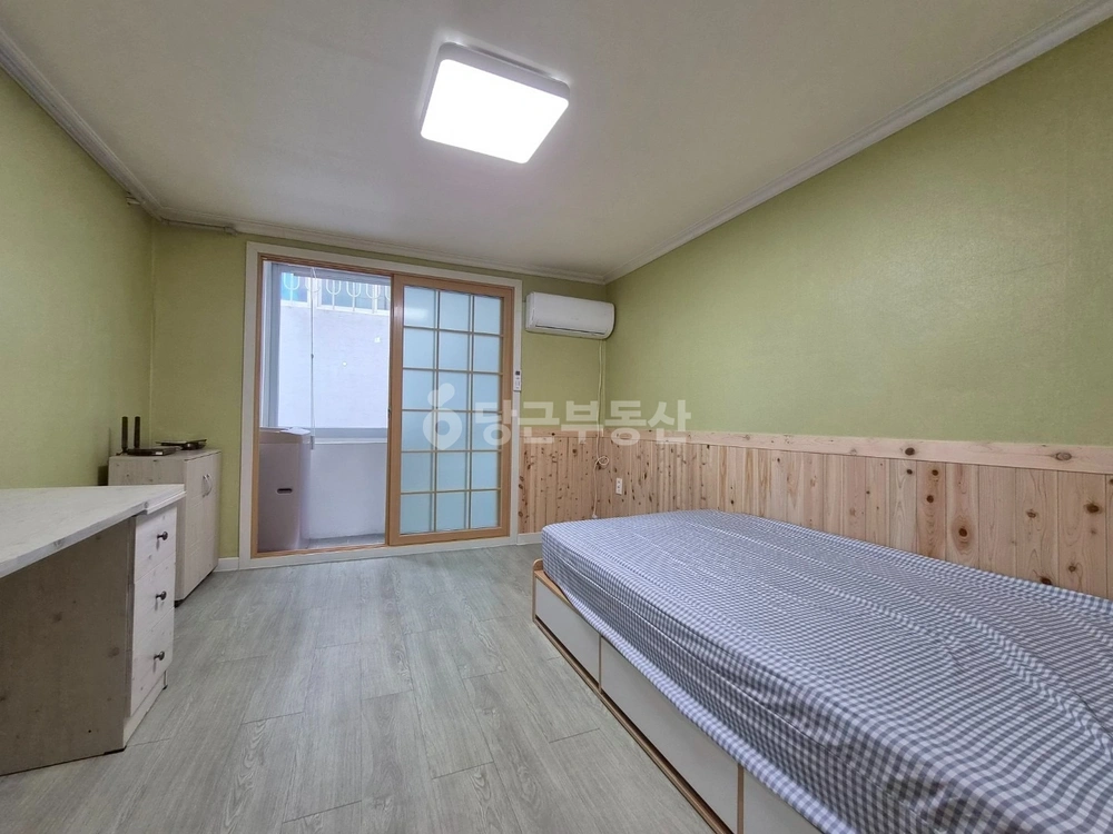 대전광역시 유성구 신성동 원룸 사진 1