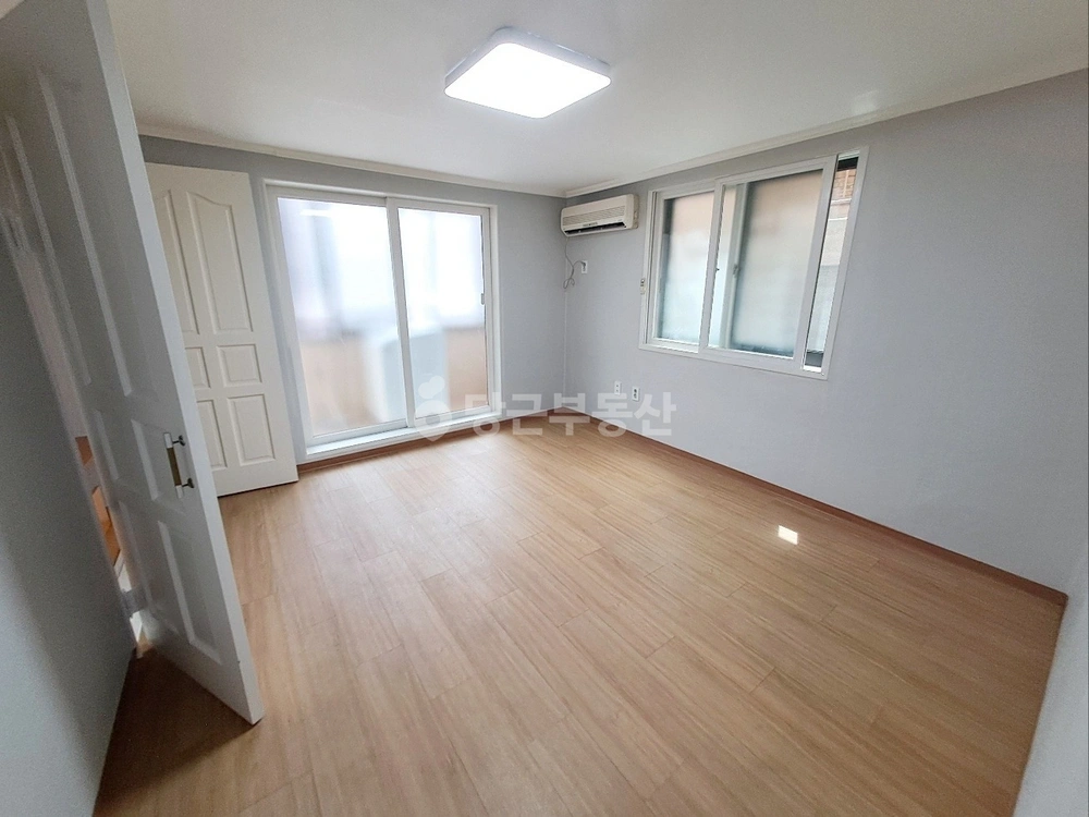 서울특별시 강남구 논현동 원룸 사진 1