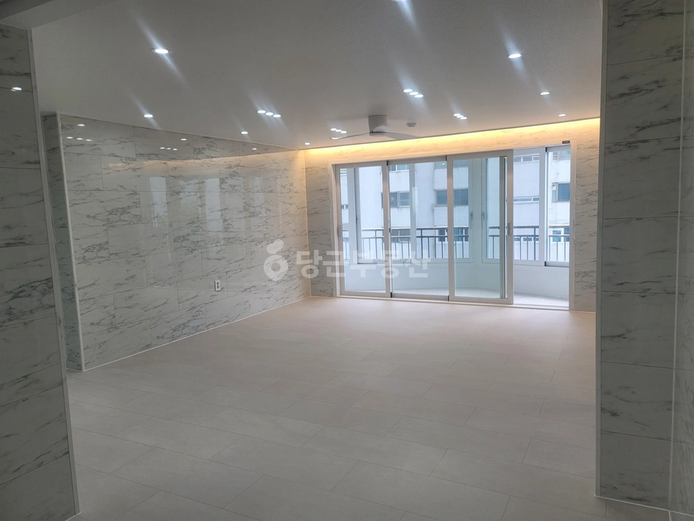 부산광역시 연제구 거제동 아파트 사진 1