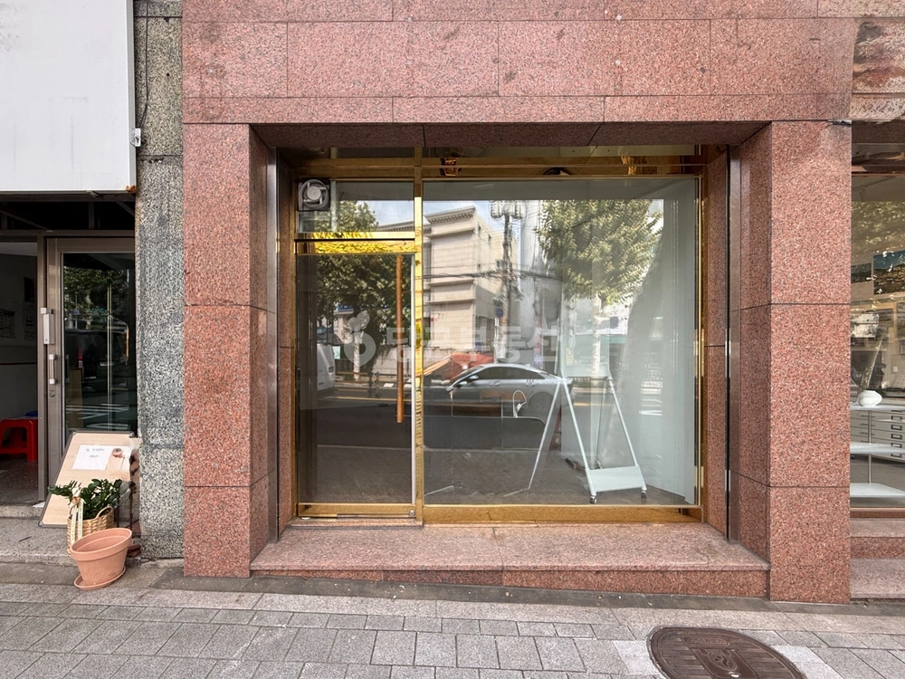 서울특별시 서대문구 연희동 상가 사진 1