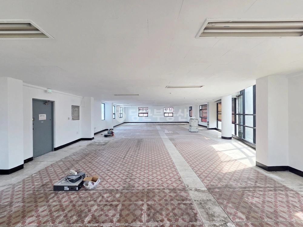 전북특별자치도 전주시 완산구 서신동 상가 사진 1