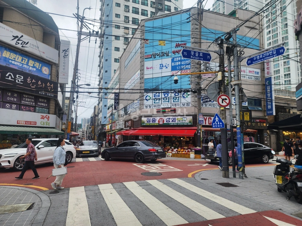 부산광역시 남구 대연동 상가 사진 1