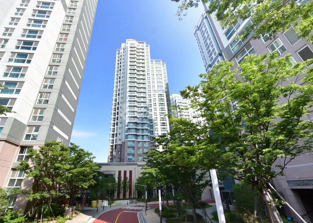 부산광역시 남구 문현동 아파트 사진 1
