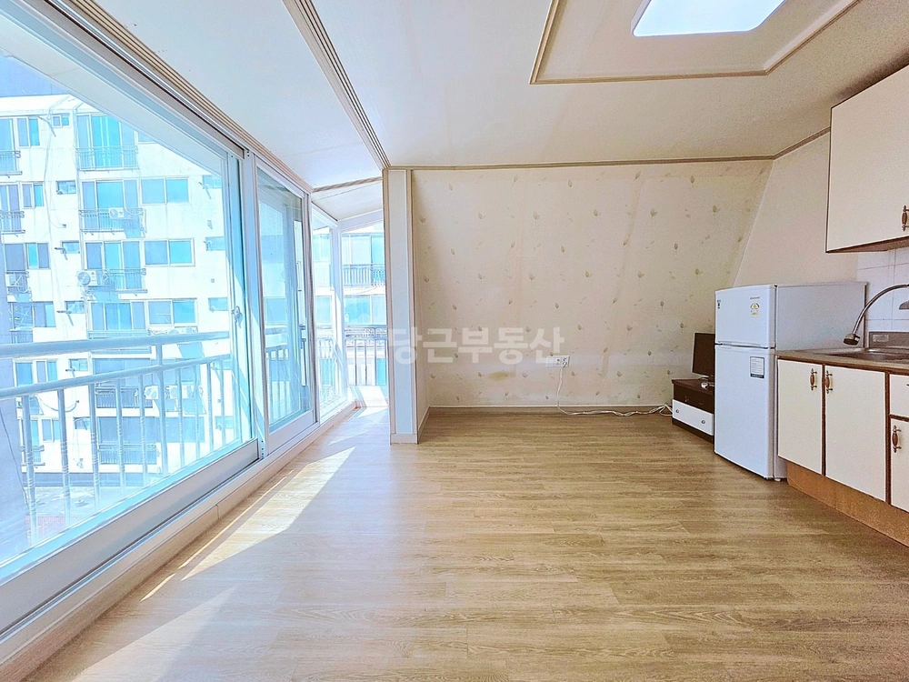 부산광역시 해운대구 재송동 원룸 사진 1