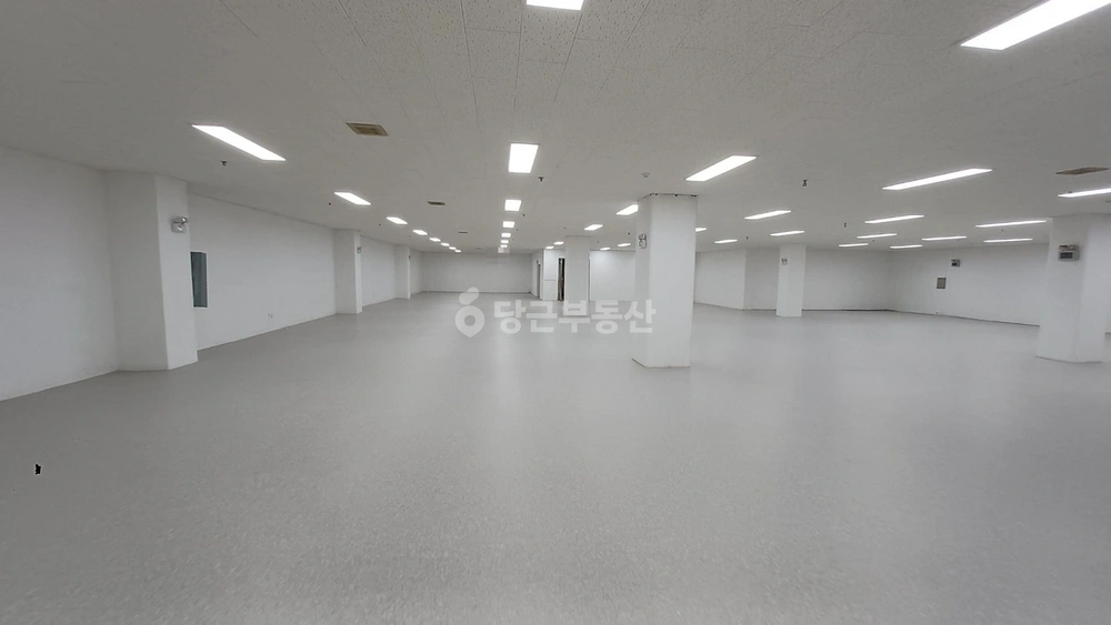 부산광역시 연제구 연산동 상가 사진 1
