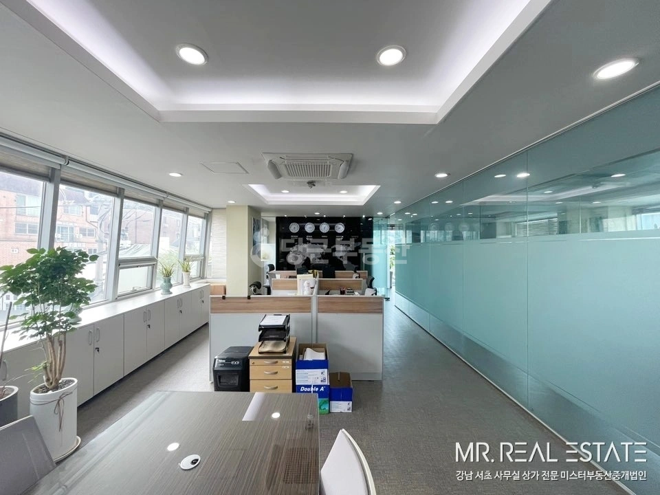 서울특별시 강남구 역삼동 사무실 사진 1