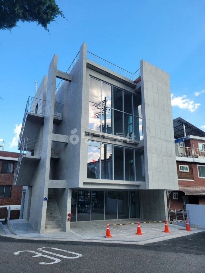 서울특별시 용산구 이태원동 건물 사진 1