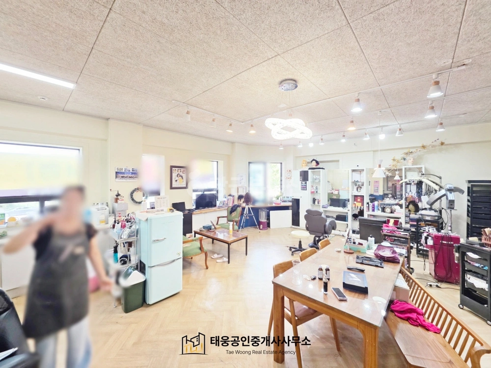 대전광역시 유성구 상대동 상가 사진 1