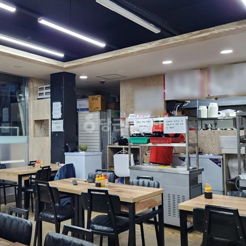 부산광역시 중구 중앙동3가 상가 사진 1