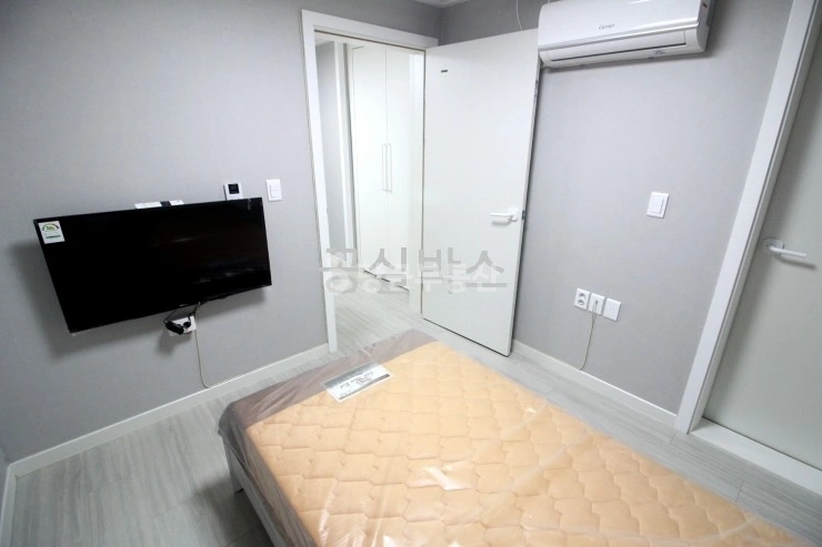 대전광역시 서구 둔산동 원룸 사진 1