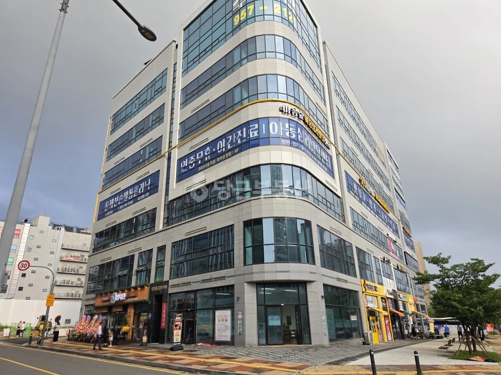 경기도 파주시 동패동 상가 사진 1