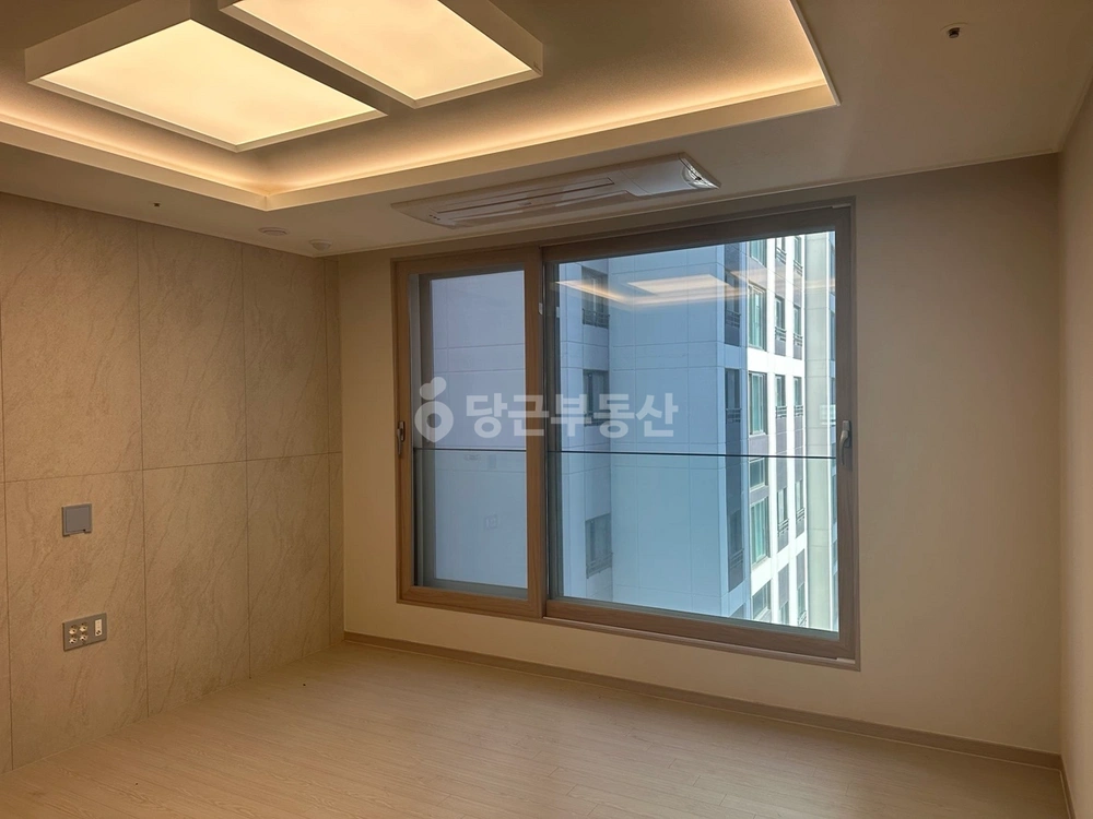 대전광역시 유성구 용계동 오피스텔 사진 1